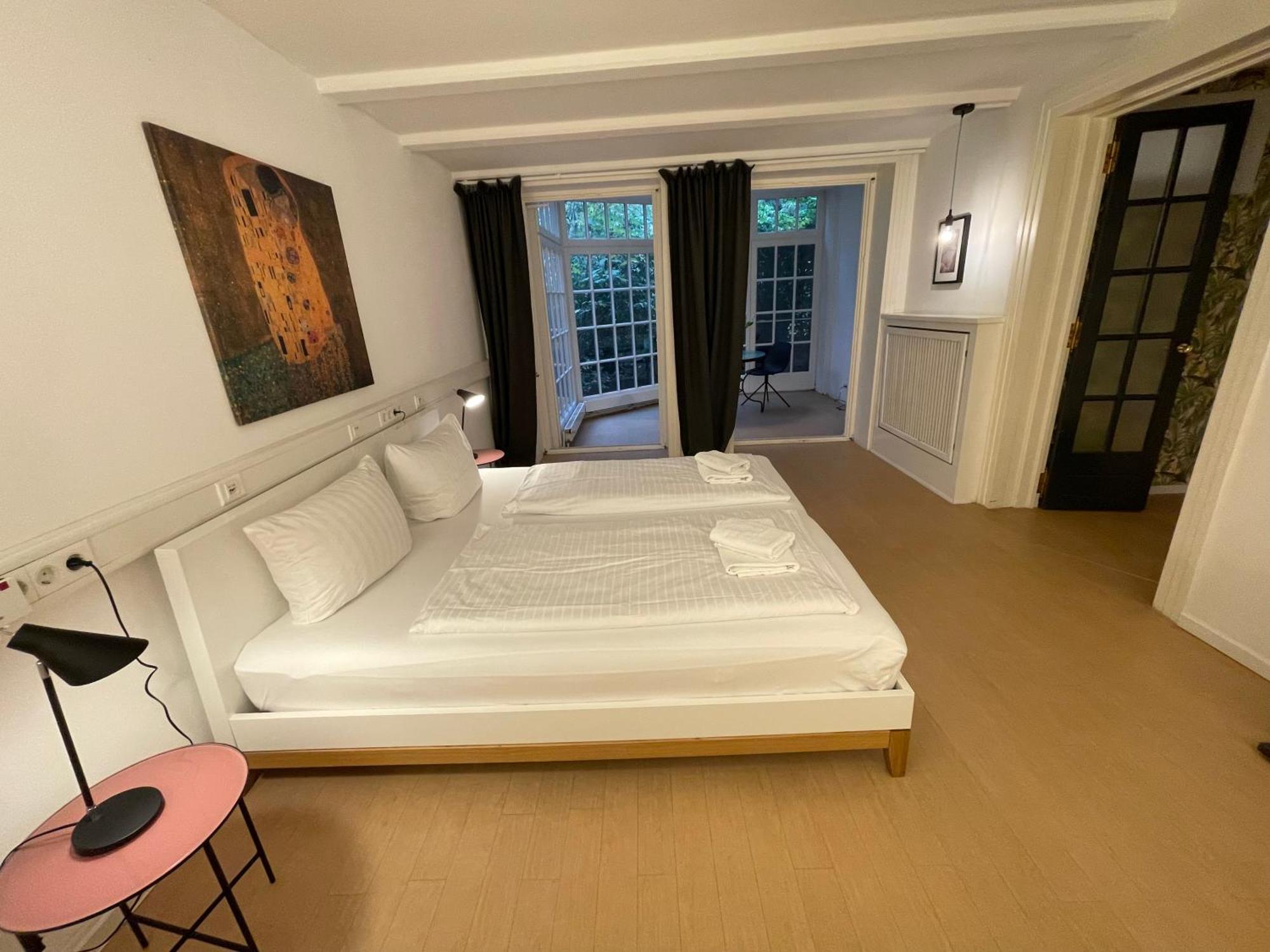The Suites Alster Waterfront Family Apartments Хамбург Екстериор снимка