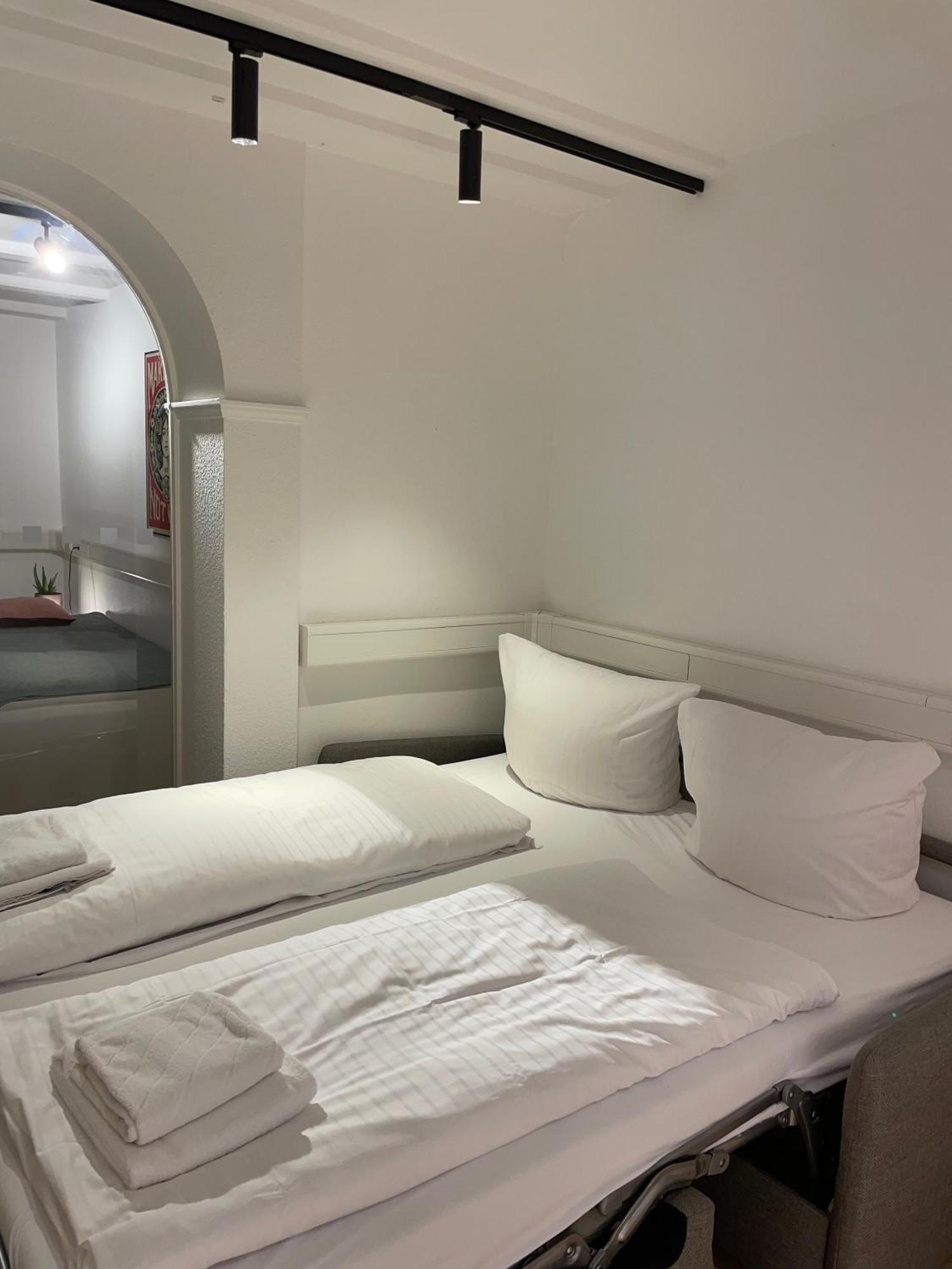 The Suites Alster Waterfront Family Apartments Хамбург Стая снимка